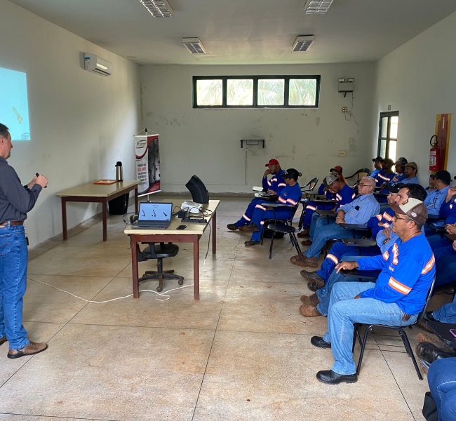 Palestra sobre cuidados com pneus na Operação